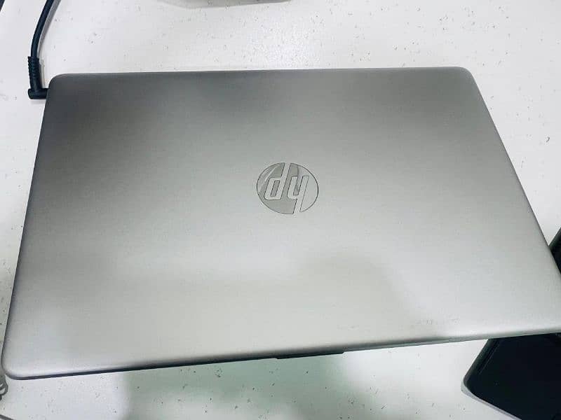 HP laptop for Sale Brand new Just 40 days used 5