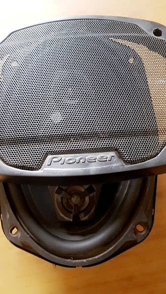 pair of Car speakers Pioneer best condition perfect sound 3