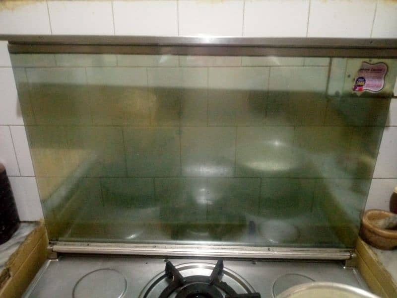 Full size Gas oven with grill and three stoves on top negotiable price 3