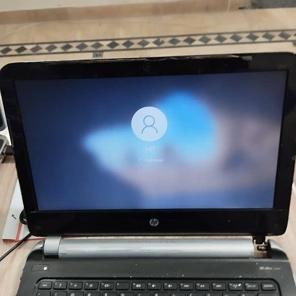 HP 210 G1 Laptop i3 4th Generation 3