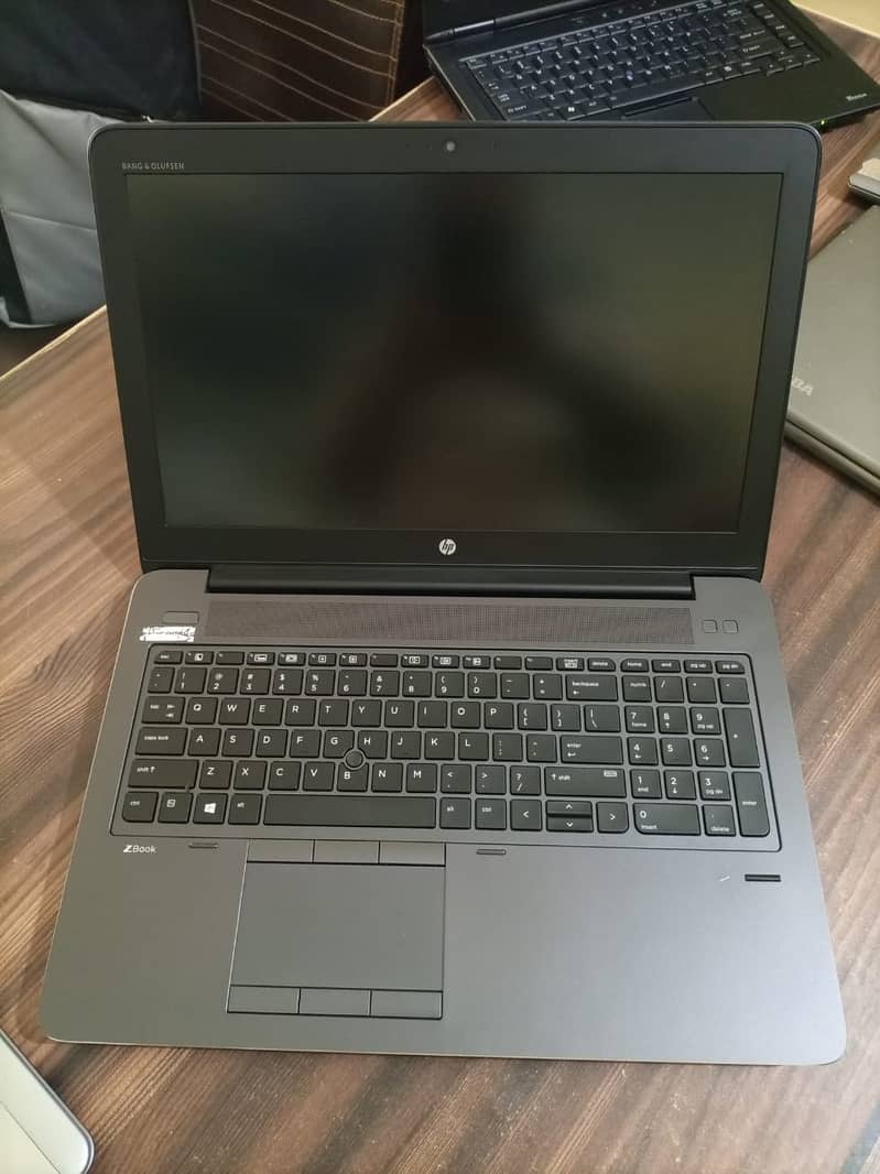 HP ZBook 15 G3 Workstation Core i7-6820HQ 16GB 256GB SSD 4GB NVidia 5