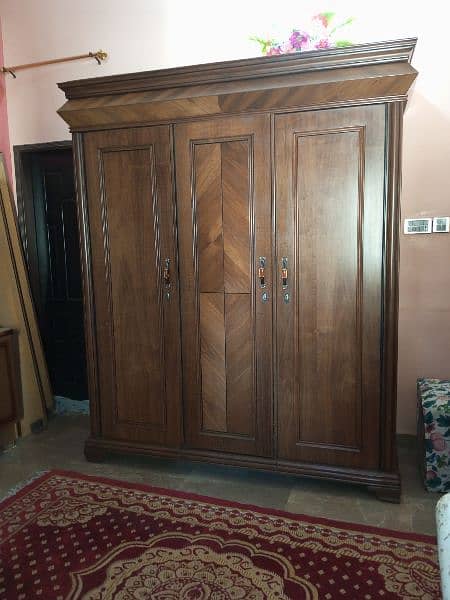 wooden furniture 4 pees badroom 4