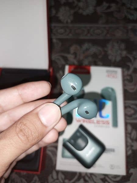 Audionic 450 Wireless Earbuds Green Colour 2