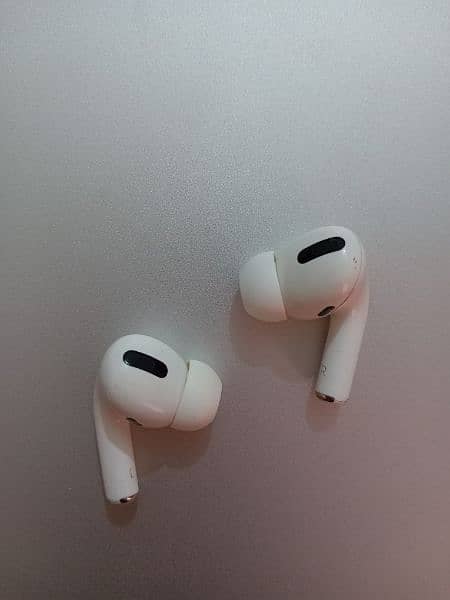 Apple Airpods Pro A2084 with Airpods Pro Charging Case A2190 5