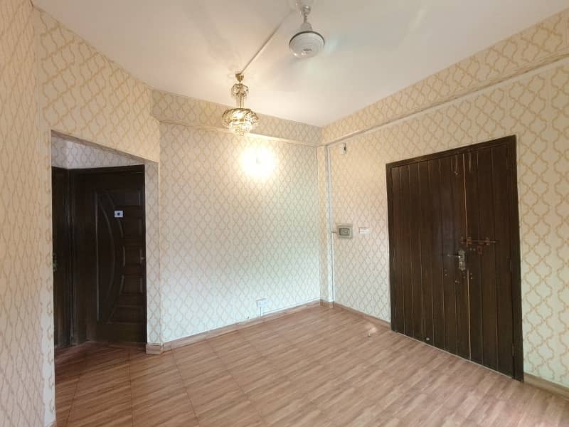 3 Bed Corner Park Facing Apartment On Second Floor Iqbal Arcade In Block A MVHS D-17/2 Available For Urgent Sale 12