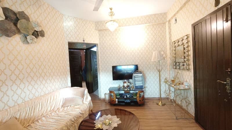 3 Bed Appartment available for urgent sale 1