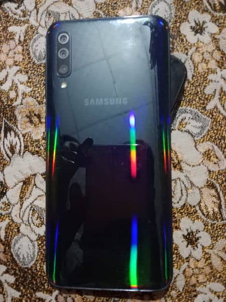 Samsung A50 3