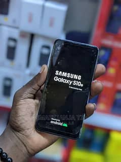 Samsung Galaxy S10e for sale