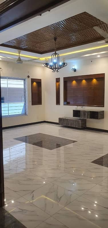 1 Kanal Double Unit House With Gas Available For Rent DHA1 0