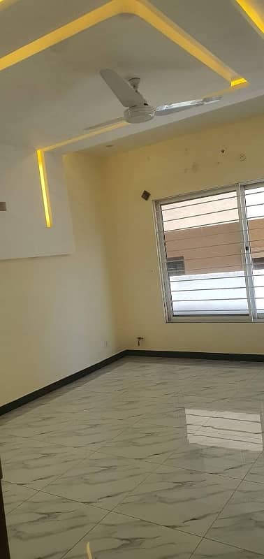 1 Kanal Double Unit House With Gas Available For Rent DHA1 5