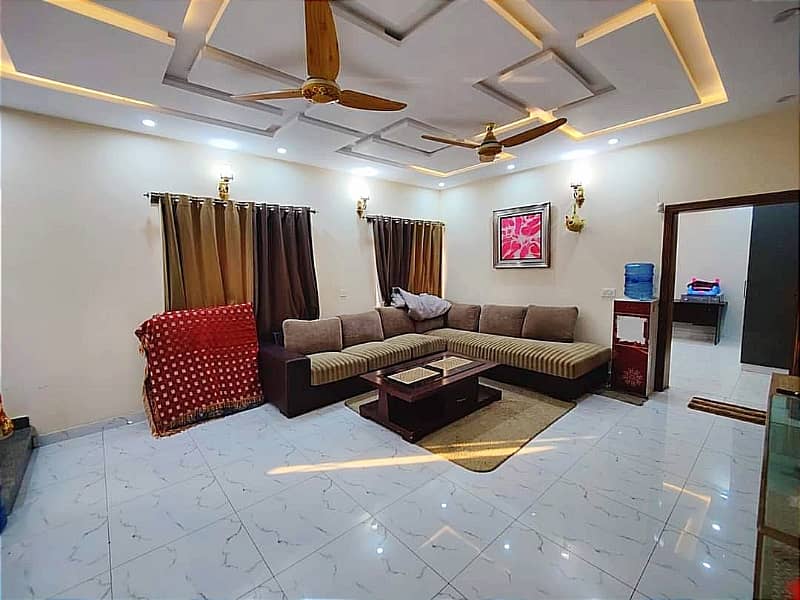 10 MALA DESIGNER HOUSE FOR RENT IN BAHRIA WITH ALL FACILITIES 15