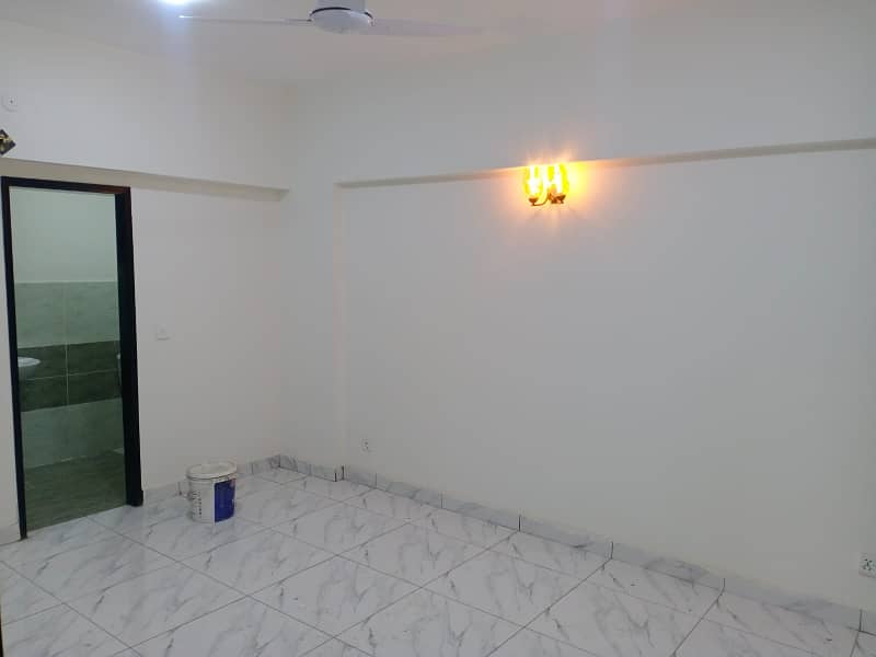 Brand New - 3 Bed DD 1st Floor (Corner) Flat, Available For Sale In Kings Cottages Gulistan E Jauhar Block 7 Karachi 5