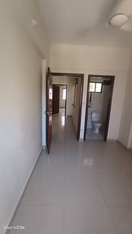 Studio Apartment For Rent 2bedroom with attached bathroom 3rd Floor available small Bukhari Comm 1