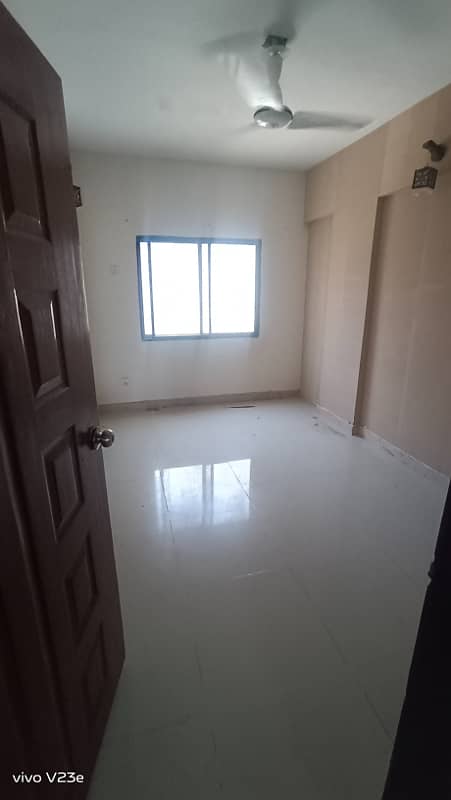 Studio Apartment For Rent 2bedroom with attached bathroom 3rd Floor available small Bukhari Comm 13