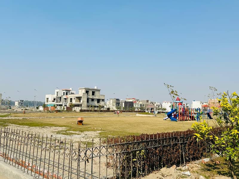 5 Marla Half Paid Transfer Free Plot For Sale In Diamond Block Park View City Lahore 2