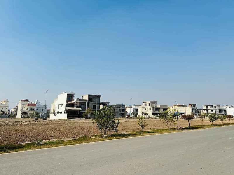 5 Marla 40 Feet Wide Road Good Location Plot For Sale in Platinum Block Park View City Lahore 16