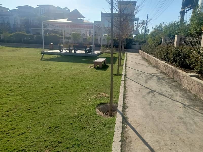 5 Marla Developed Area Easy Access Plot For Sale in Crystal Block Park View City Lahore 2