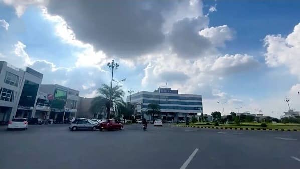 Park Facing 5 - Marla Plot Is Available In Topaz Extension Block Of Park View City Lahore Situated At Main Multan Road Opposite DHA Phase IIX EME Sector Canal Road Near Motorway M - 2 , Ring Road , Orange Line Train Metro Store & Emporium Mall 22