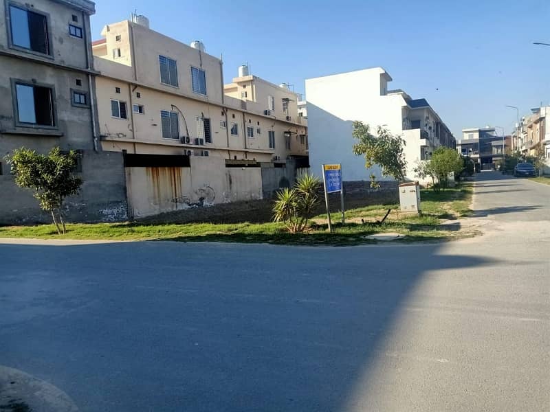 10 Marla Excellent Location Plot For Sale in Crystal Block Park View City Lahore 5