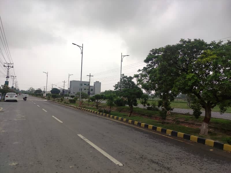 1 Kanal 60 wide road plot in AwT phase 2 block E available For sale 1