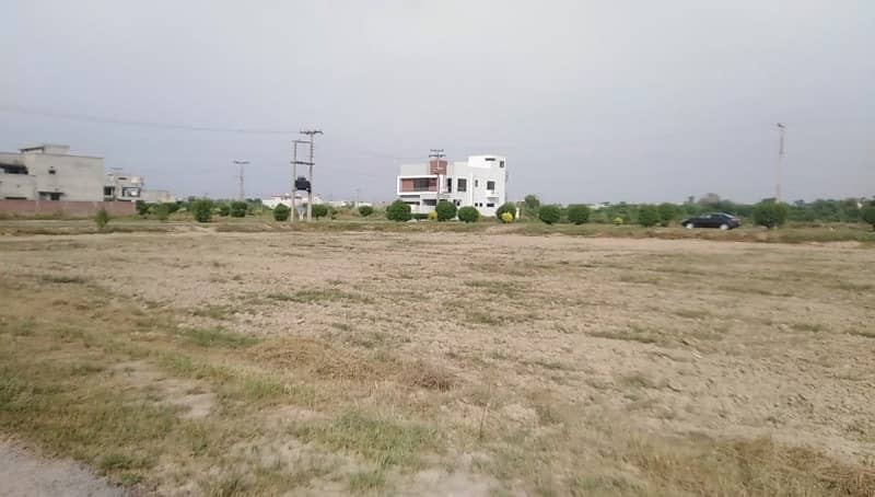 1 kanal plot in awt phase 2 block A available for sale 2