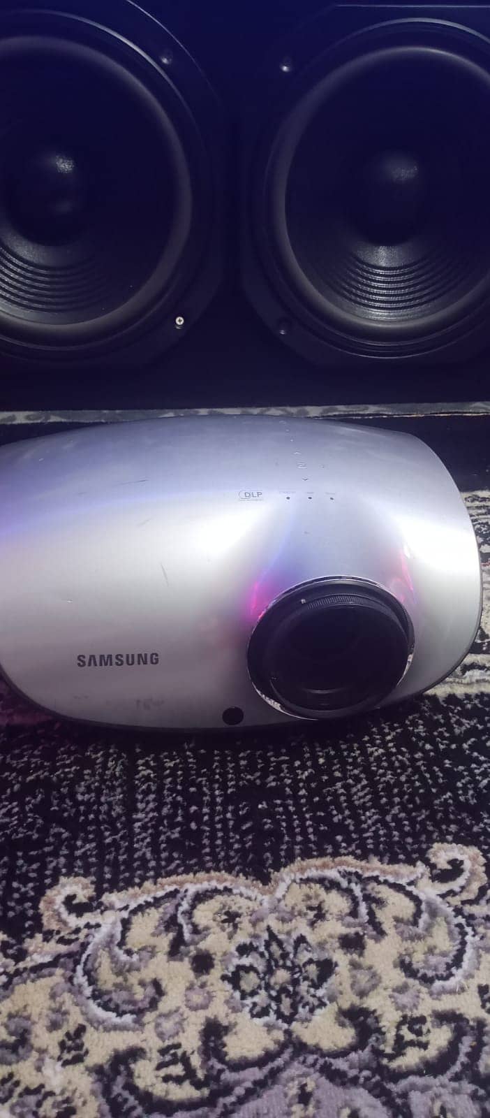 Samsung SP-D400 Projector | XGA Conference Room Projector 1