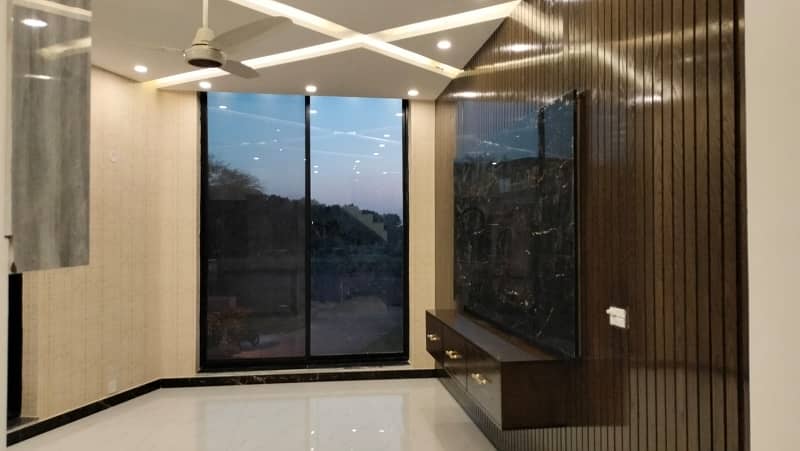5 Marla House In Bahria Town - Sector F Is Available For rent 9