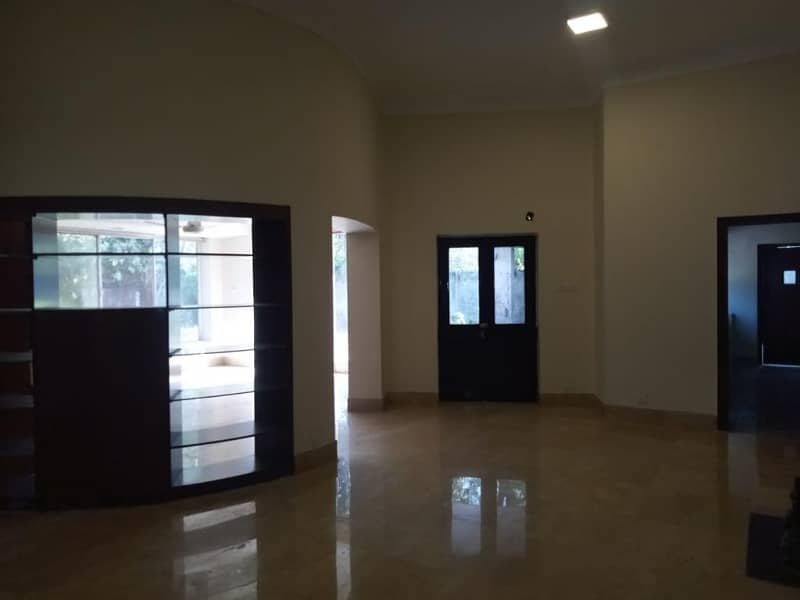 Get A 3 Kanal House For Rent In Cantt 6