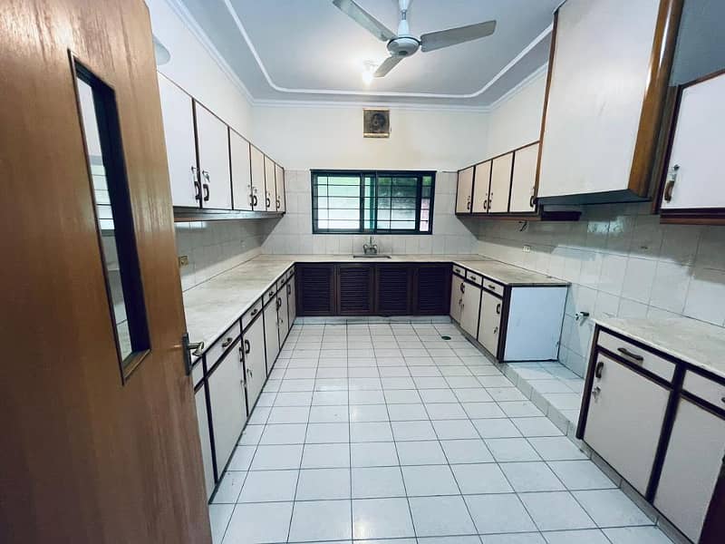 1.5Kanal House In Gated Society 22