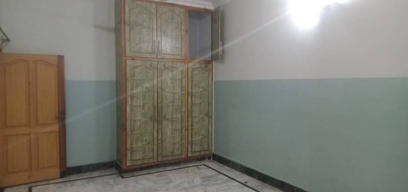 Prime Location 7 Marla Upper Portion In Gulberg For rent At Good Location 12