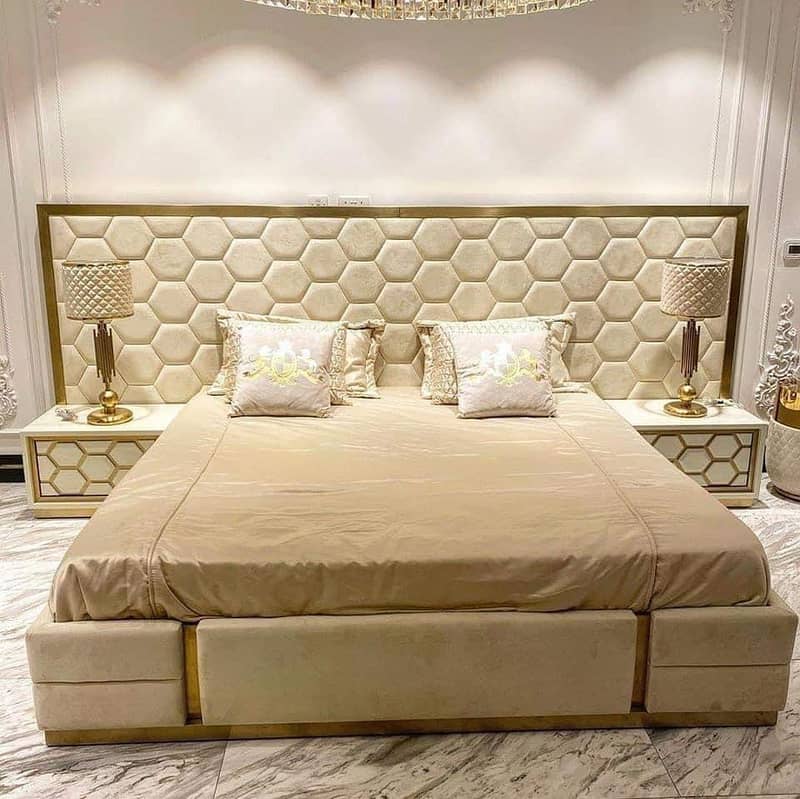 King Size bed/Brass bed/velvet bed/side table/dressing table/furniture 4