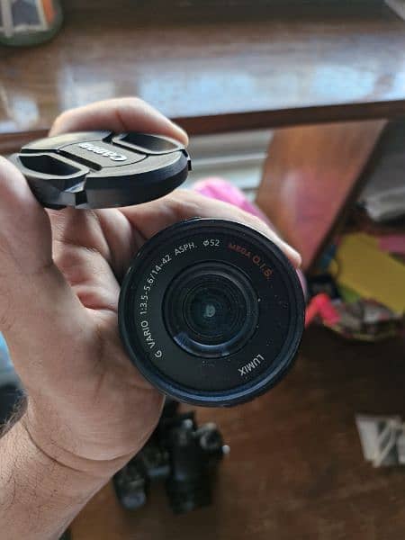 Panasonic GH5 with 2 lenses and batteries 4