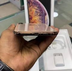 iphone xs max pta approved 256gb contact to WhatsApp 03321718405 0