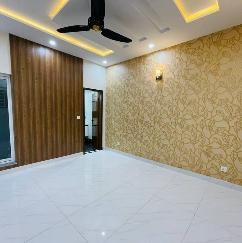5 Marla house for rent BB block Bahria town Lahor 4