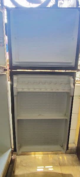 freezer for urgent sale 1