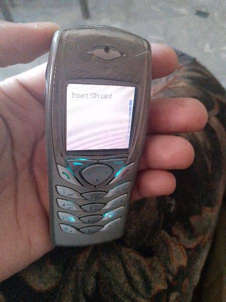 Nokia 6100 1