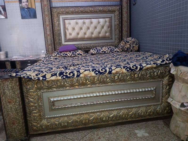 double bed set for sell urgent need money 2