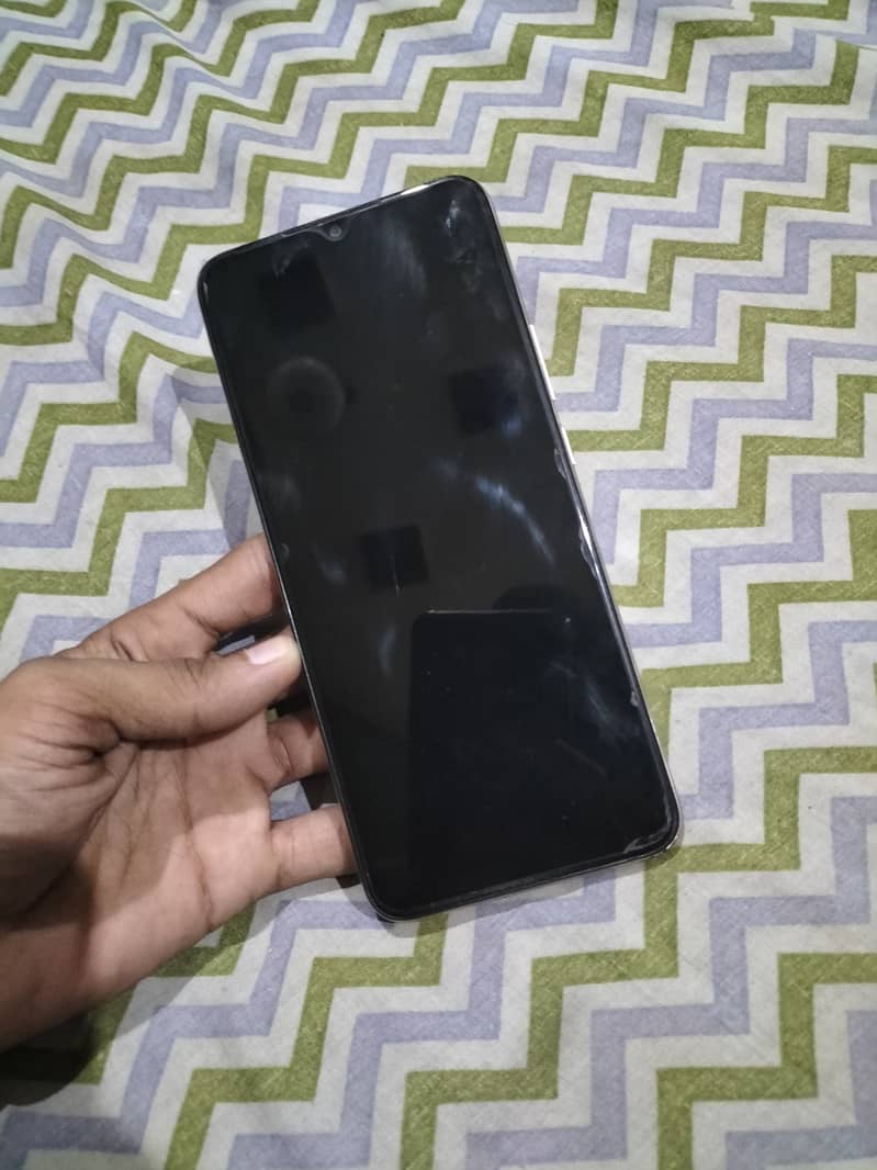 Infinix hot 11 play one hand used 7