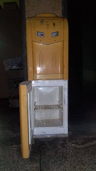 Water dispenser for urgent sale 1