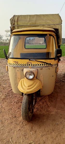 school van auto rikshaw and use to lowder purpose 4