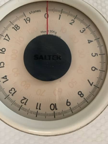 salter weight machine UK 1