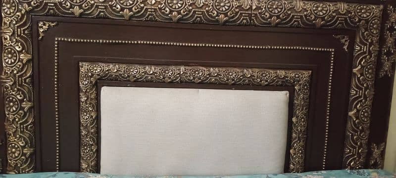 Wooden bed reasonable price 4