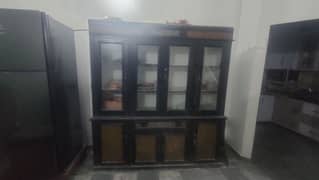 showcase for sale in very good condition 0