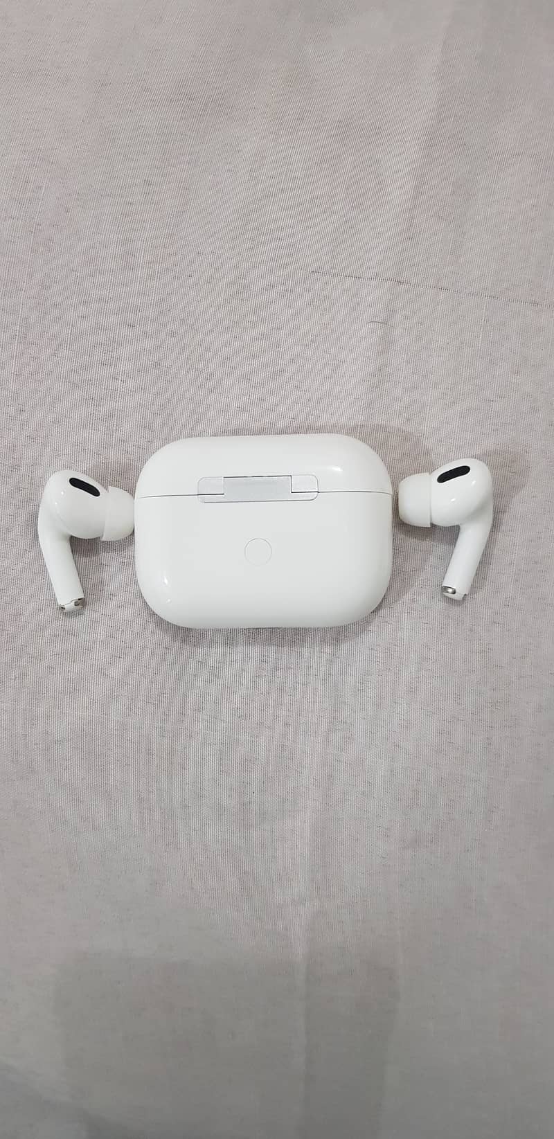 Airpods Pro 3rd Gen ( TWS ) 10/10 Condition no any single fault 3