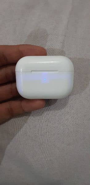 Airpods Pro 3rd Gen ( TWS ) 10/10 Condition no any single fault 6