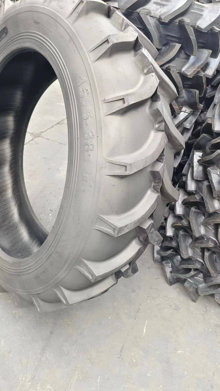 Tractor Tyres for sell/ Urgent sale tractor tyres/ tyre for sell 3