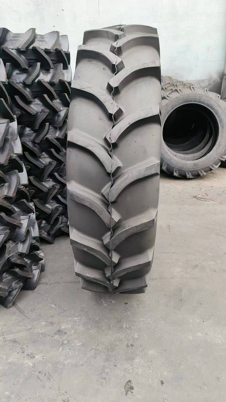 Tractor Tyres for sell/ Urgent sale tractor tyres/ tyre for sell 8