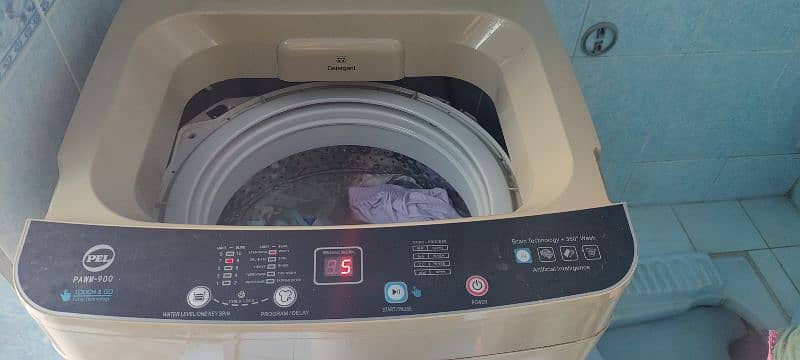Pel 9kg Auto. Washing machine Golden in colour 3