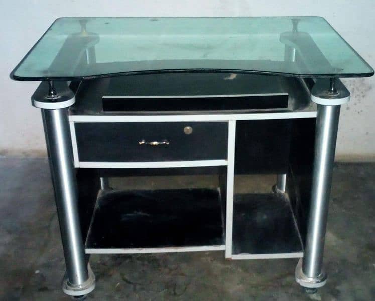 Reception/office Tables for urgent sale 2
