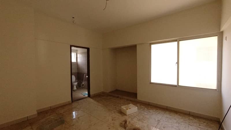 Shaheed Millat Road Flat For sale Sized 2000 Square Feet 5